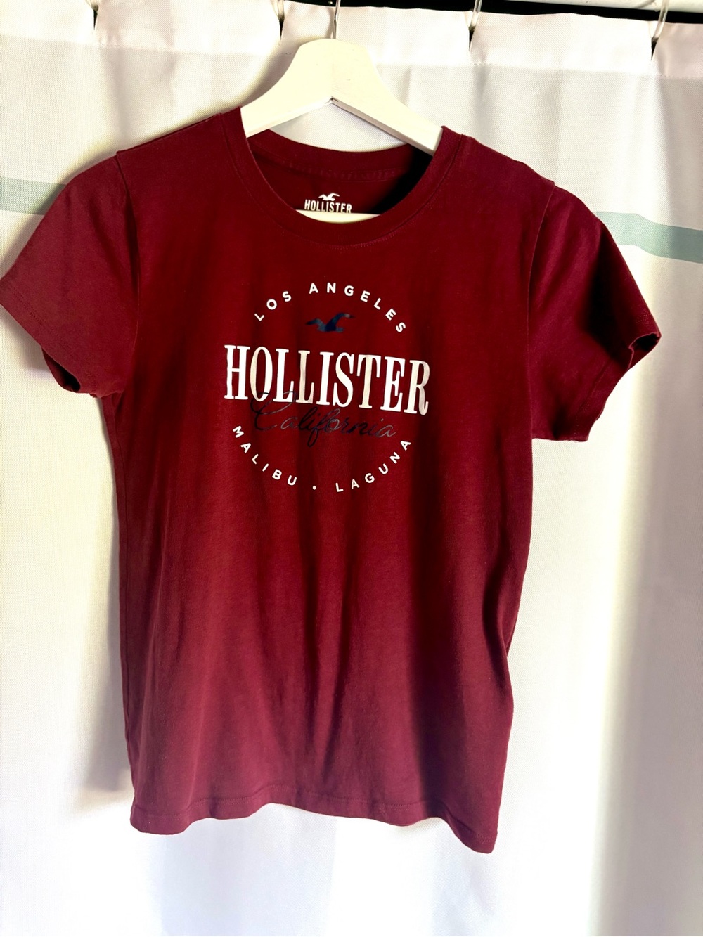 Hollister Women's Crewneck Tee in Wine Red with White Logo